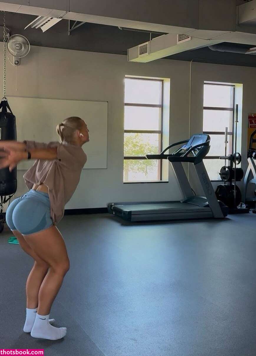 Beth Grotelueschen Nude Leaks OnlyFans Photos #1 1852471