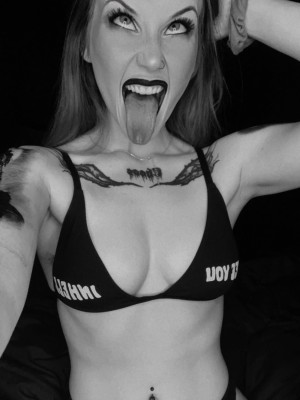 Carrie Cannie Nude Leaks OnlyFans Photos #2