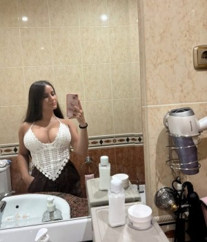 yaaiza99 Nude Leaks OnlyFans Photos #2