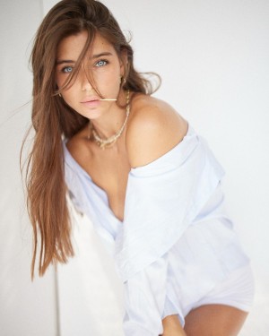 Milana Vino Nude OnlyFans Photos #5