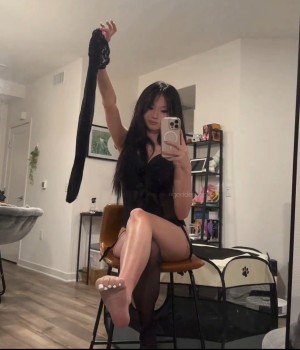 j3nevieve jenevieve goddesssxhana truongjens Nude Leaks OnlyFans Photos #2