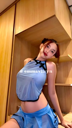 emmavllryn Nude Leaks OnlyFans Photos #11