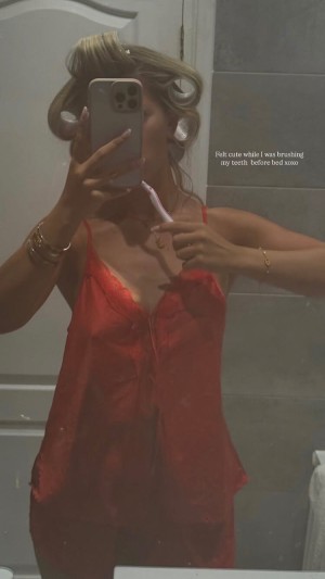 IzzyTaffs Isabel Taffs Nude Leaks OnlyFans Photos #5