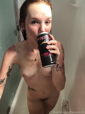 LilyEvans LilyEvansMFC Nude Leaks OnlyFans Photos #3