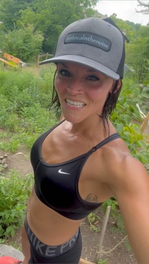 Julie Felton Nude Leaks OnlyFans Video #1