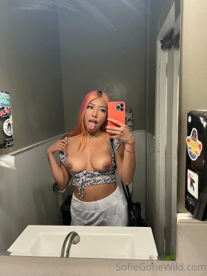 Sofiegonewild Fueledbystoners Nude OnlyFans Photos #12