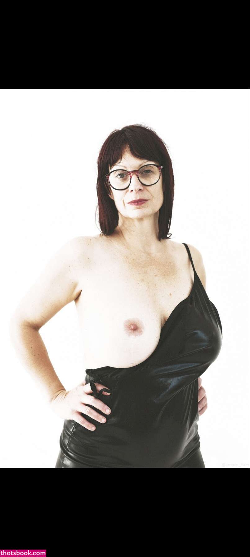 Helenademassy Nude Leaks OnlyFans Photos #2 1839092