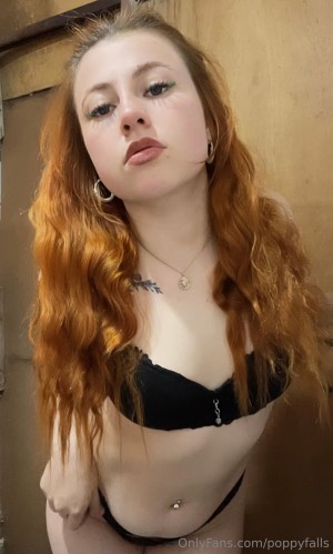 poppyfalls Nude Leaks OnlyFans Photos #5