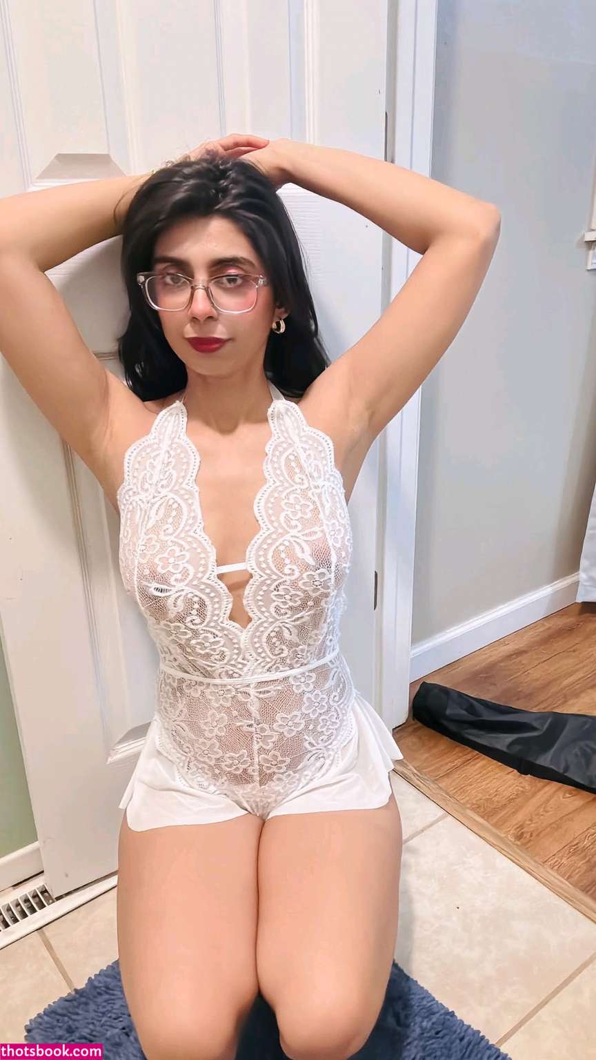 iamaqsapervaiz Nude Leaks OnlyFans Photos #1 1809257