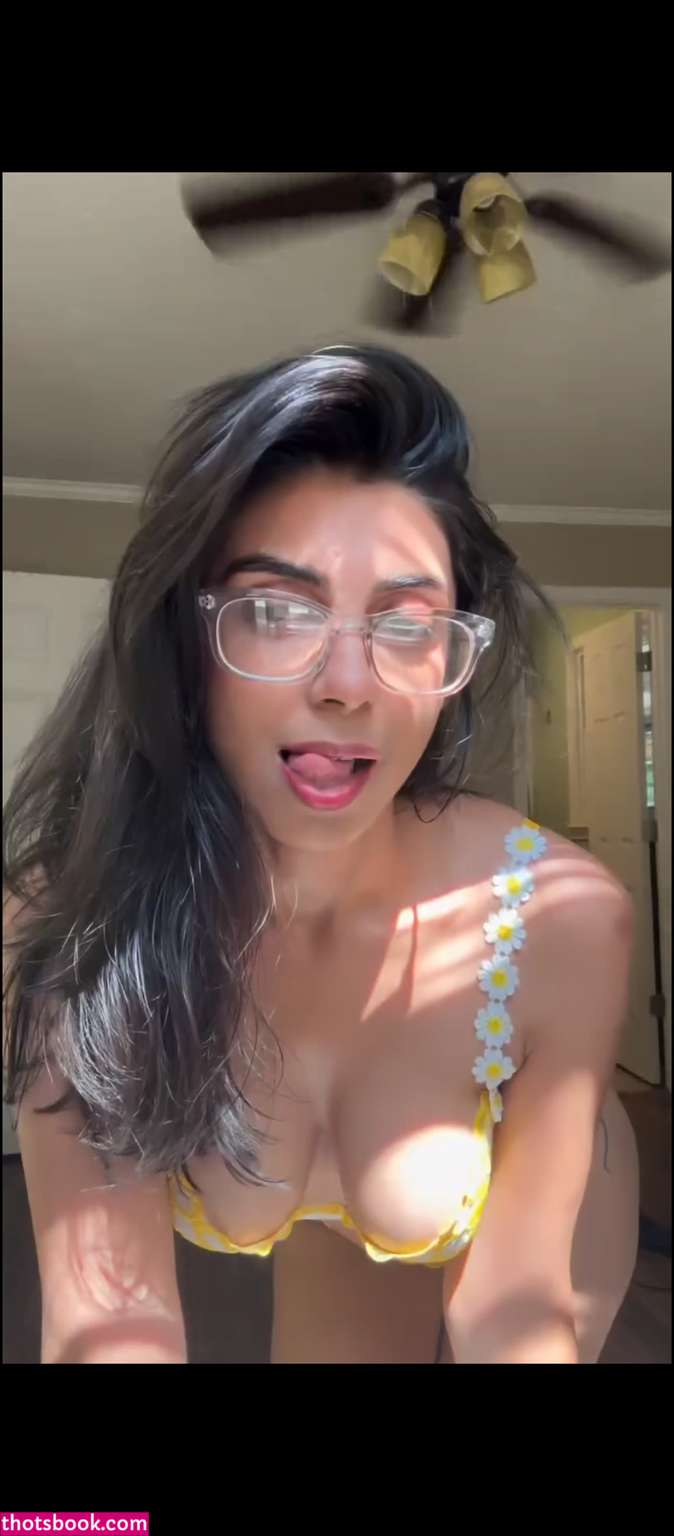 iamaqsapervaiz Nude Leaks OnlyFans Photos #4 1809277