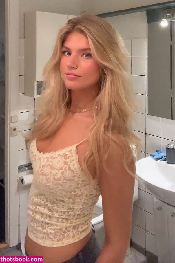 Julie Hem Kristensen Nude Leaks OnlyFans Photos #1 1809588