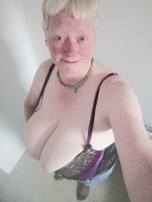 Suzzie SSBBW Nude Leaks OnlyFans Photos #6