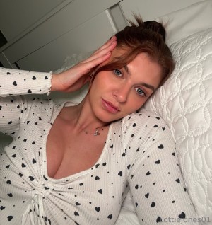 lottiejones01 Nude Leaks OnlyFans Photos #1