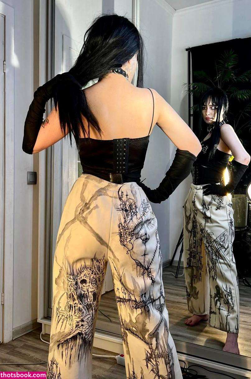 ghoticgrace ghot1c graceeee gothic grace Nude Leaks OnlyFans Photos #1 1817592