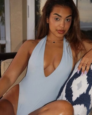 Ashley Nicole Moss Nude Leaks OnlyFans Photos #1